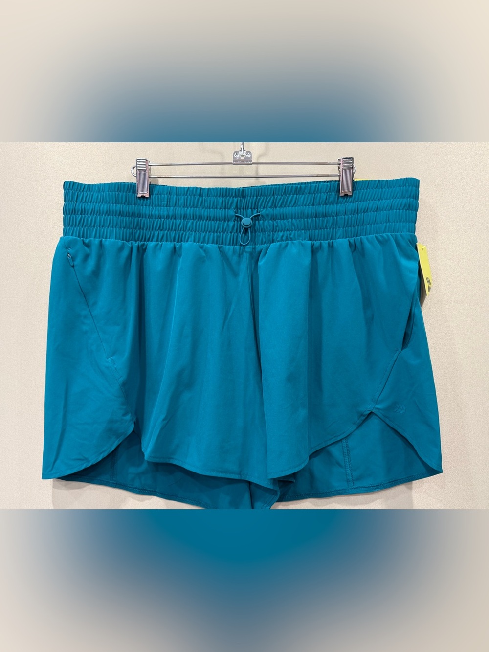 All in Motion Women’s Green Athletic Running Shorts XXL NWT